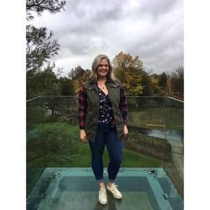 Meet your Posher, Laura